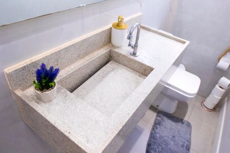 Casa à venda com 450m², 6 quartos e 4 vagas Casa à venda com 450m², 6 quartos e 4 vagasLavabo