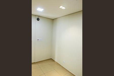 Casa à venda com 450m², 6 quartos e 4 vagas Casa à venda com 450m², 6 quartos e 4 vagasQuarto 1