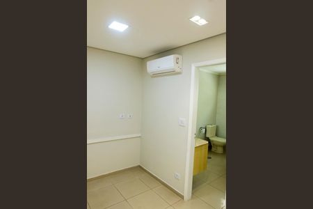 Casa à venda com 450m², 6 quartos e 4 vagas Casa à venda com 450m², 6 quartos e 4 vagasQuarto 1