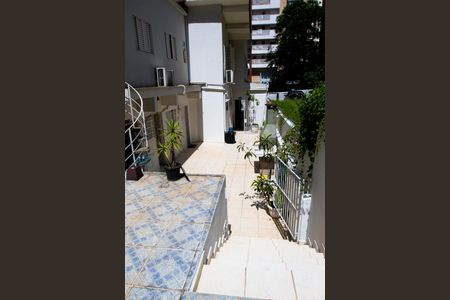 Casa à venda com 450m², 6 quartos e 4 vagas Casa à venda com 450m², 6 quartos e 4 vagasÁrea Externa