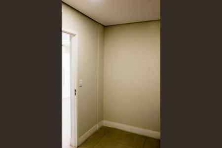 Casa à venda com 450m², 6 quartos e 4 vagas Casa à venda com 450m², 6 quartos e 4 vagasSala