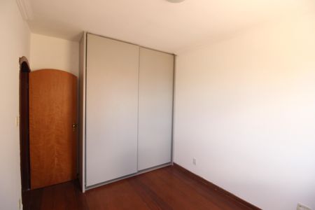 Apartamento à venda com 138m², 4 quartos e 2 vagasQuarto 4