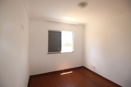 Apartamento à venda com 138m², 4 quartos e 2 vagasQuarto 3
