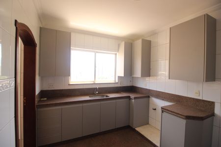 Apartamento à venda com 138m², 4 quartos e 2 vagasCozinha