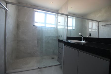 Apartamento à venda com 138m², 4 quartos e 2 vagasBanheiro