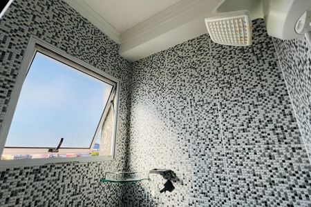 Apartamento para alugar com 85m², 3 quartos e 1 vaga Apartamento para alugar com 85m², 3 quartos e 1 vagaBanheiro da Suíte