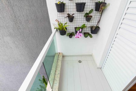 Casa à venda com 118m², 3 quartos e 4 vagas Casa à venda com 118m², 3 quartos e 4 vagasVaranda