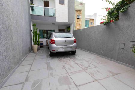 Casa à venda com 118m², 3 quartos e 4 vagas Casa à venda com 118m², 3 quartos e 4 vagasGaragem