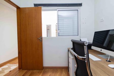 Casa à venda com 118m², 3 quartos e 4 vagas Casa à venda com 118m², 3 quartos e 4 vagasQuarto 2