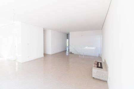 Casa de condomínio à venda com 220m², 3 quartos e 4 vagasSala de Jantar