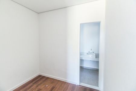 Casa de condomínio à venda com 220m², 3 quartos e 4 vagasCloset da suíte 1