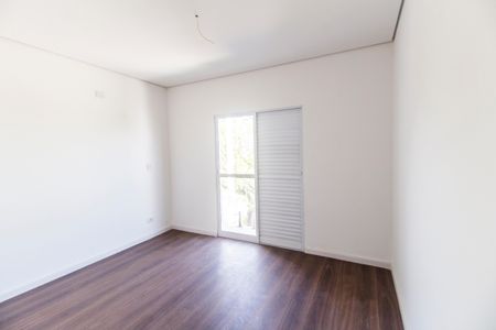 Casa de condomínio à venda com 220m², 3 quartos e 4 vagasSuíte 2