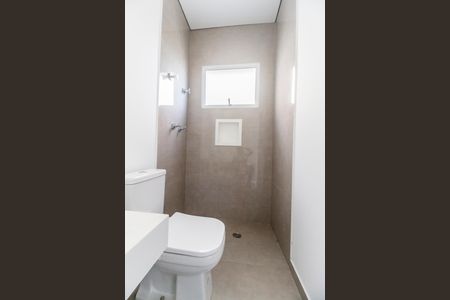 Casa de condomínio à venda com 220m², 3 quartos e 4 vagasBanheiro da Suíte 2