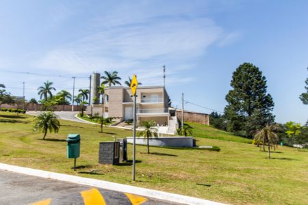 Casa de condomínio à venda com 220m², 3 quartos e 4 vagasVista da Rua