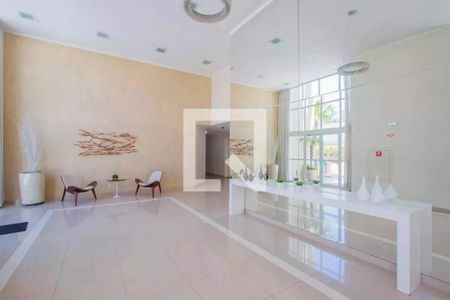 Apartamento à venda com 75m², 2 quartos e 2 vagasHall social