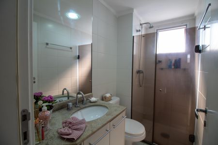 Apartamento à venda com 75m², 2 quartos e 2 vagasBanheiro da Suíte