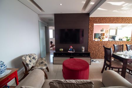 Apartamento à venda com 75m², 2 quartos e 2 vagasSala