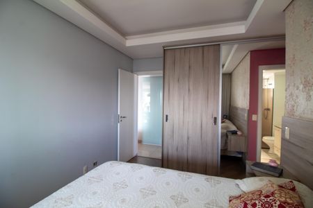 Apartamento à venda com 75m², 2 quartos e 2 vagasQuarto 2 - Suíte