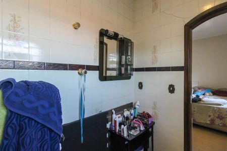 Casa à venda com 250m², 3 quartos e 2 vagasBanheiro da Suíte