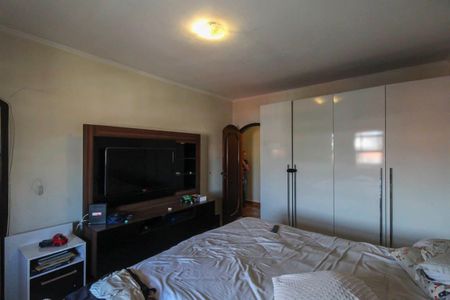 Casa à venda com 250m², 3 quartos e 2 vagasSuite