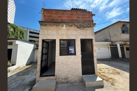 Casa para alugar com 65m², 1 quarto e sem vagaFachada e placa