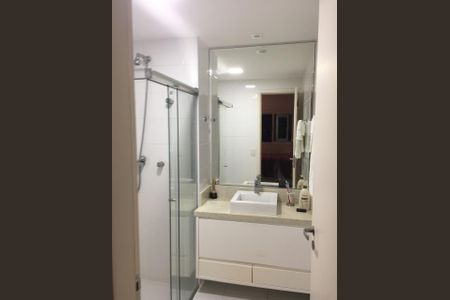 Apartamento à venda com 67m², 2 quartos e 2 vagasBanheiro