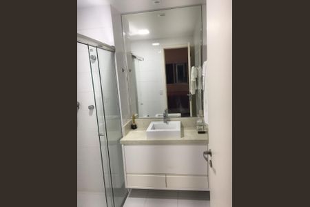 Apartamento à venda com 67m², 2 quartos e 2 vagasBanheiro