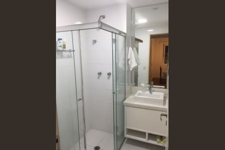 Apartamento à venda com 67m², 2 quartos e 2 vagasBanheiro