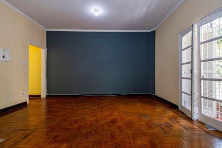 Casa à venda com 186m², 2 quartos e 5 vagas