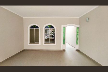 Casa à venda com 169m², 3 quartos e 2 vagas Casa à venda com 169m², 3 quartos e 2 vagasGaragem