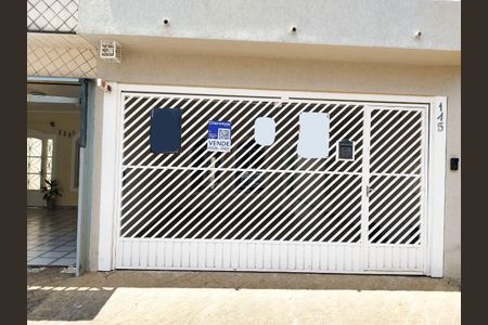 Casa à venda com 169m², 3 quartos e 2 vagas Casa à venda com 169m², 3 quartos e 2 vagasFachada/ Plaquinha