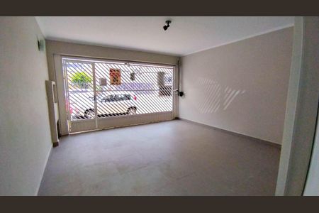 Casa à venda com 169m², 3 quartos e 2 vagas Casa à venda com 169m², 3 quartos e 2 vagasGaragem