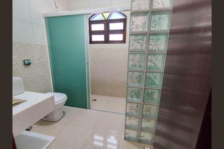 Casa à venda com 169m², 3 quartos e 2 vagas Casa à venda com 169m², 3 quartos e 2 vagasBanheiro Suite