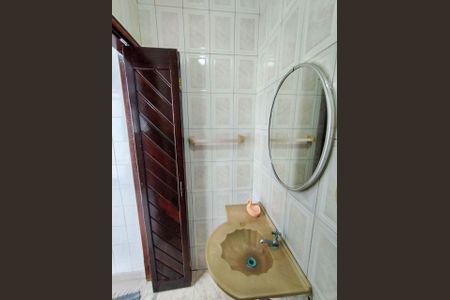 Casa à venda com 169m², 3 quartos e 2 vagas Casa à venda com 169m², 3 quartos e 2 vagasBanheiro de serviço