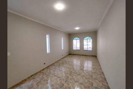 Casa à venda com 169m², 3 quartos e 2 vagas Casa à venda com 169m², 3 quartos e 2 vagasSala