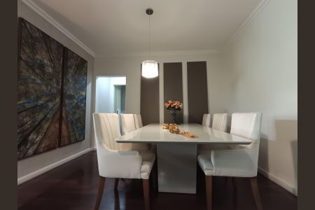 Apartamento à venda com 134m², 4 quartos e 2 vagasSala