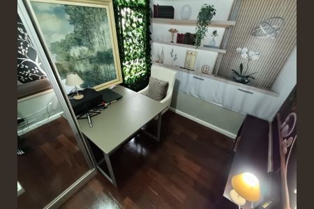 Apartamento à venda com 134m², 4 quartos e 2 vagasQuarto 4