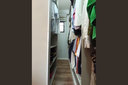 Apartamento à venda com 134m², 4 quartos e 2 vagasCloset - Suite
