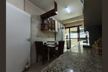 Apartamento à venda com 134m², 4 quartos e 2 vagasCozinha