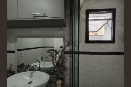 Apartamento à venda com 134m², 4 quartos e 2 vagasBanheiro- Suite