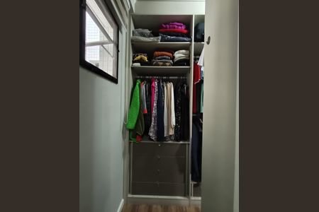 Apartamento à venda com 134m², 4 quartos e 2 vagasCloset - Suite