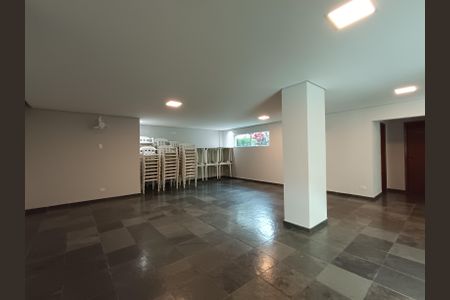 Apartamento à venda com 134m², 4 quartos e 2 vagasÁrea comum - Salão de festas