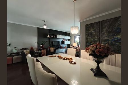 Apartamento à venda com 134m², 4 quartos e 2 vagasSala