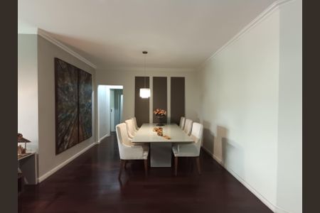 Apartamento à venda com 134m², 4 quartos e 2 vagasSala