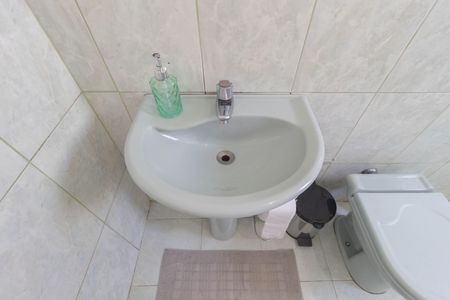 Casa à venda com 177m², 2 quartos e 3 vagas Casa à venda com 177m², 2 quartos e 3 vagasBanheiro