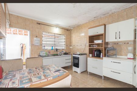 Casa à venda com 177m², 2 quartos e 3 vagas Casa à venda com 177m², 2 quartos e 3 vagasCozinha