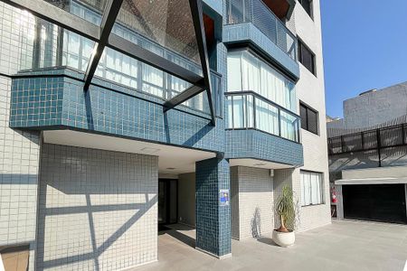 Apartamento à venda com 100m², 3 quartos e 1 vagaFachada + plaquinha