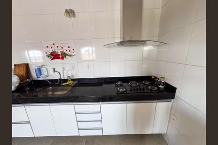 Casa para alugar com 123m², 2 quartos e 2 vagasCozinha