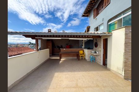 Casa para alugar com 123m², 2 quartos e 2 vagasÁrea comum