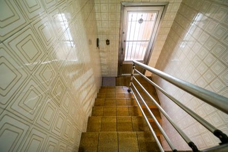 Casa à venda com 84m², 2 quartos e sem vagaEscada